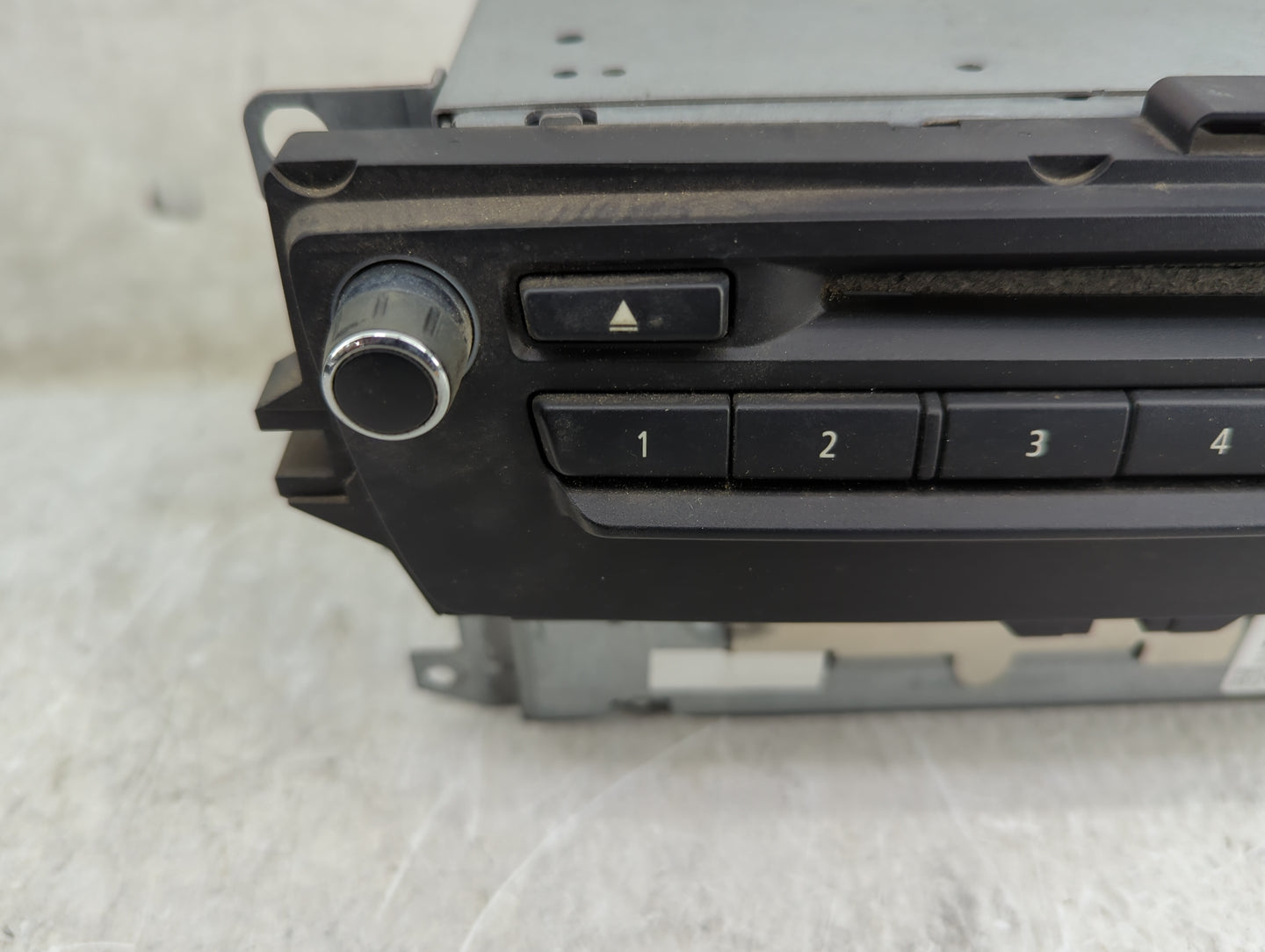 2012 Bmw 328 Radio AM FM Cd Player Receiver Replacement P/N:9583074B2051817 CI9273170010 Fits OEM Used Auto Parts - Oemuseda