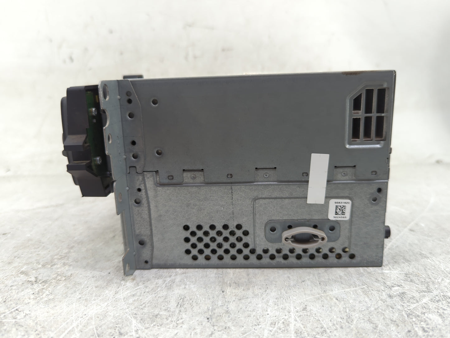 2012 Bmw 328 Radio AM FM Cd Player Receiver Replacement P/N:9583162C3024595 CI928343001 Fits OEM Used Auto Parts - Oemusedau