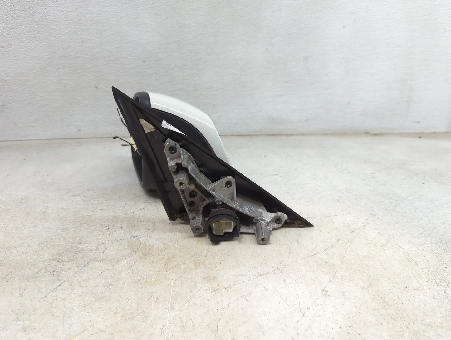 2012-2013 Bmw 328 Driver Side View Mirror - Left Door Mirror OEM Used - Oemusedautoparts1.com