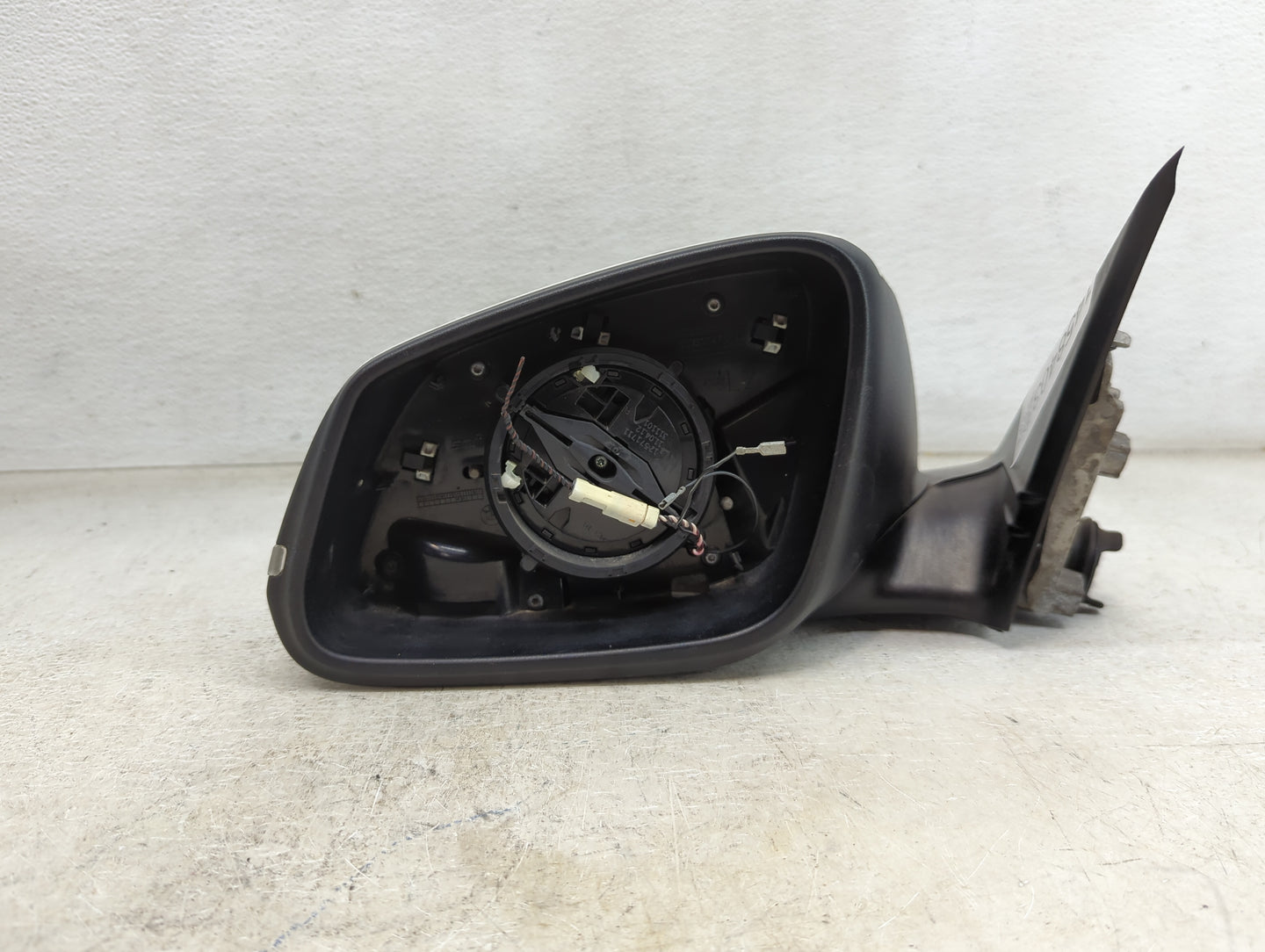 2012-2013 Bmw 328 Driver Side View Mirror - Left Door Mirror OEM Used - Oemusedautoparts1.com