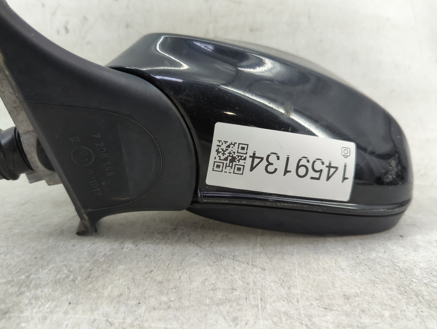 2010-2013 Bmw 328 Driver Side View Mirror - Left Door Mirror OEM Used - Oemusedautoparts1.com