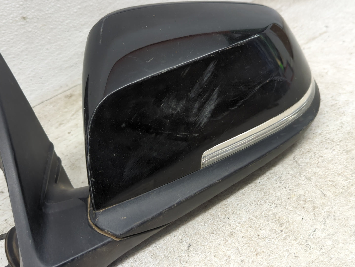 2012-2013 Bmw 328i Driver Side View Mirror - Left Door Mirror OEM Used - Oemusedautoparts1.com