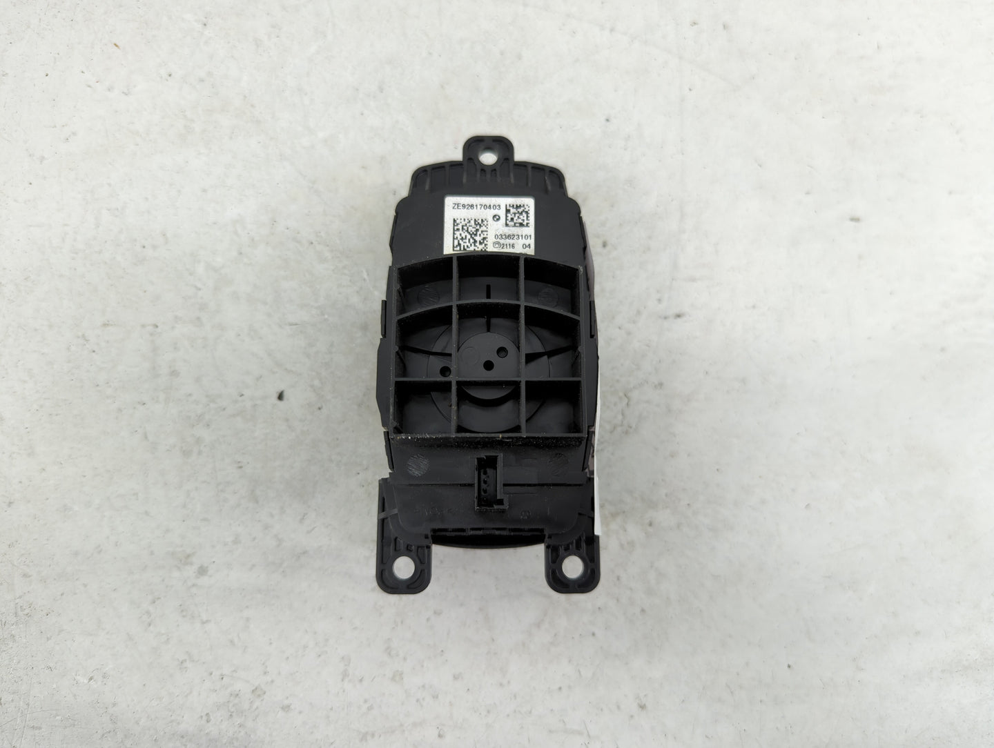 2012 Bmw 328i Radio AM FM Cd Player Receiver Replacement P/N:ZE926170403 033623101, 9226955, 9226955-04 Fits OEM Used Auto P