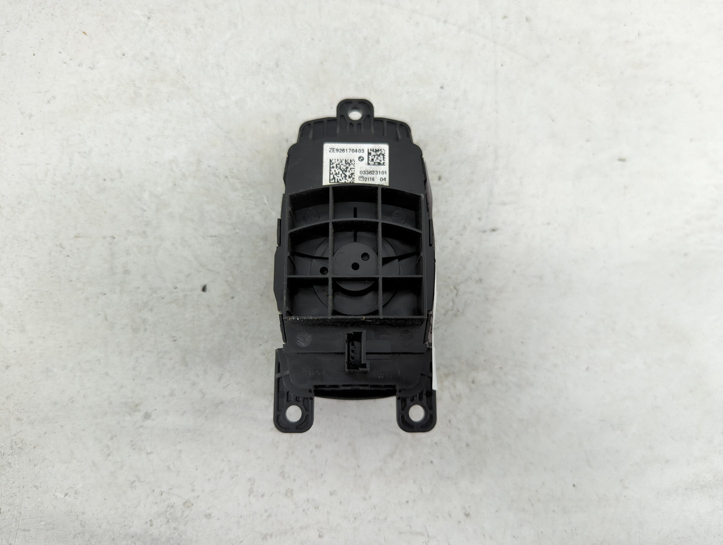 2012 Bmw 328i Radio AM FM Cd Player Receiver Replacement P/N:ZE926170403 033623101, 9226955, 9226955-04 Fits OEM Used Auto P