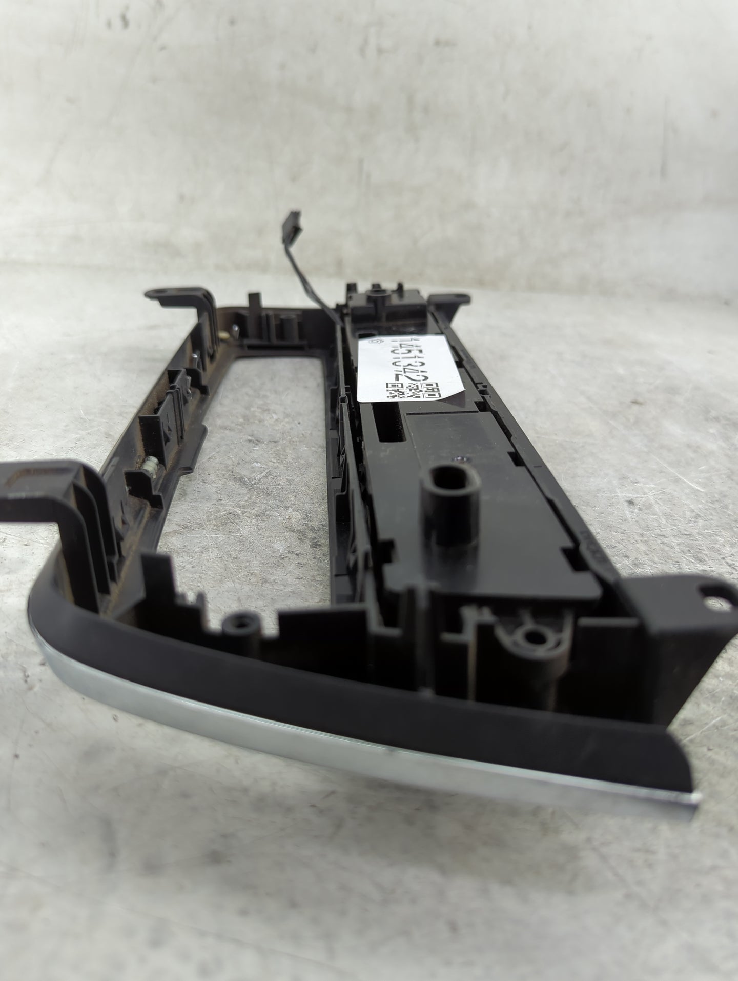 2012 Bmw 328i Radio AM FM Cd Player Receiver Replacement Fits OEM Used Auto Parts - Oemusedautoparts1.com