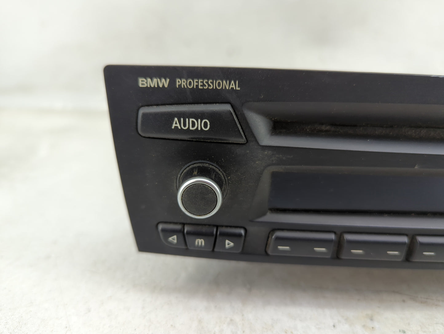 2010-2013 Bmw 328i Radio AM FM Cd Player Receiver Replacement P/N:9583075B2063051 CI927317001 Fits OEM Used Auto Parts - Oem