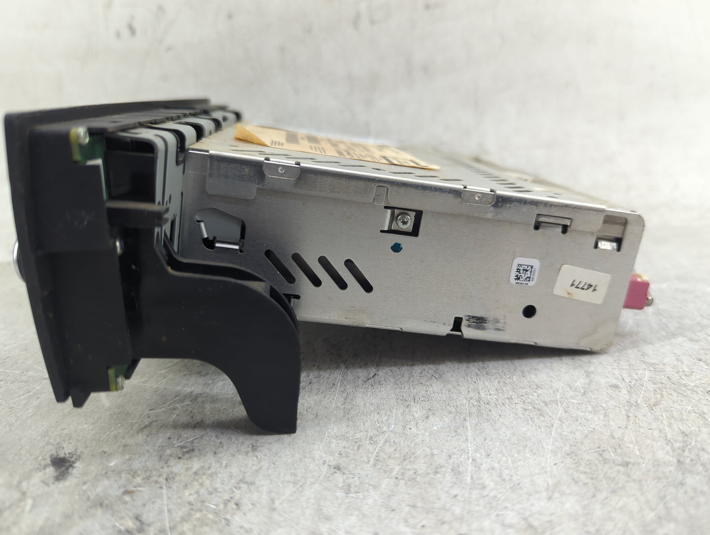 2010-2013 Bmw 328i Radio AM FM Cd Player Receiver Replacement P/N:9583075B2063051 CI927317001 Fits OEM Used Auto Parts - Oem