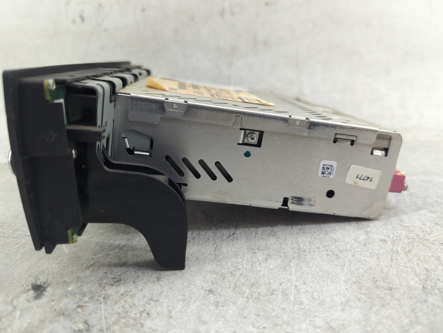 2010-2013 Bmw 328i Radio AM FM Cd Player Receiver Replacement P/N:9583075B2063051 CI927317001 Fits OEM Used Auto Parts - Oem
