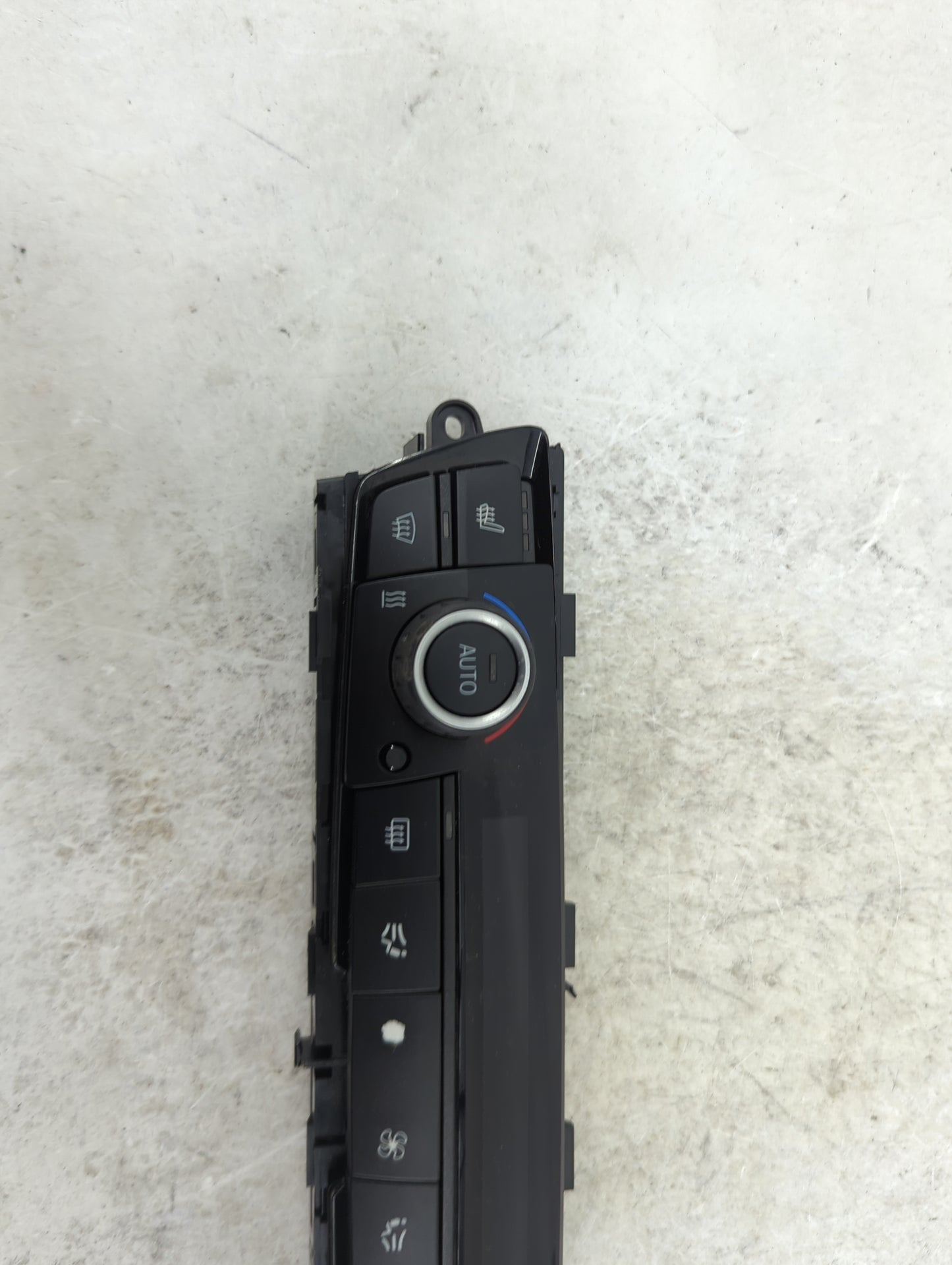 2012-2014 Bmw 328i Climate Control Module Temperature AC/Heater Replacement Fits Fits 2012 2013 2014 OEM Used Auto Parts - O