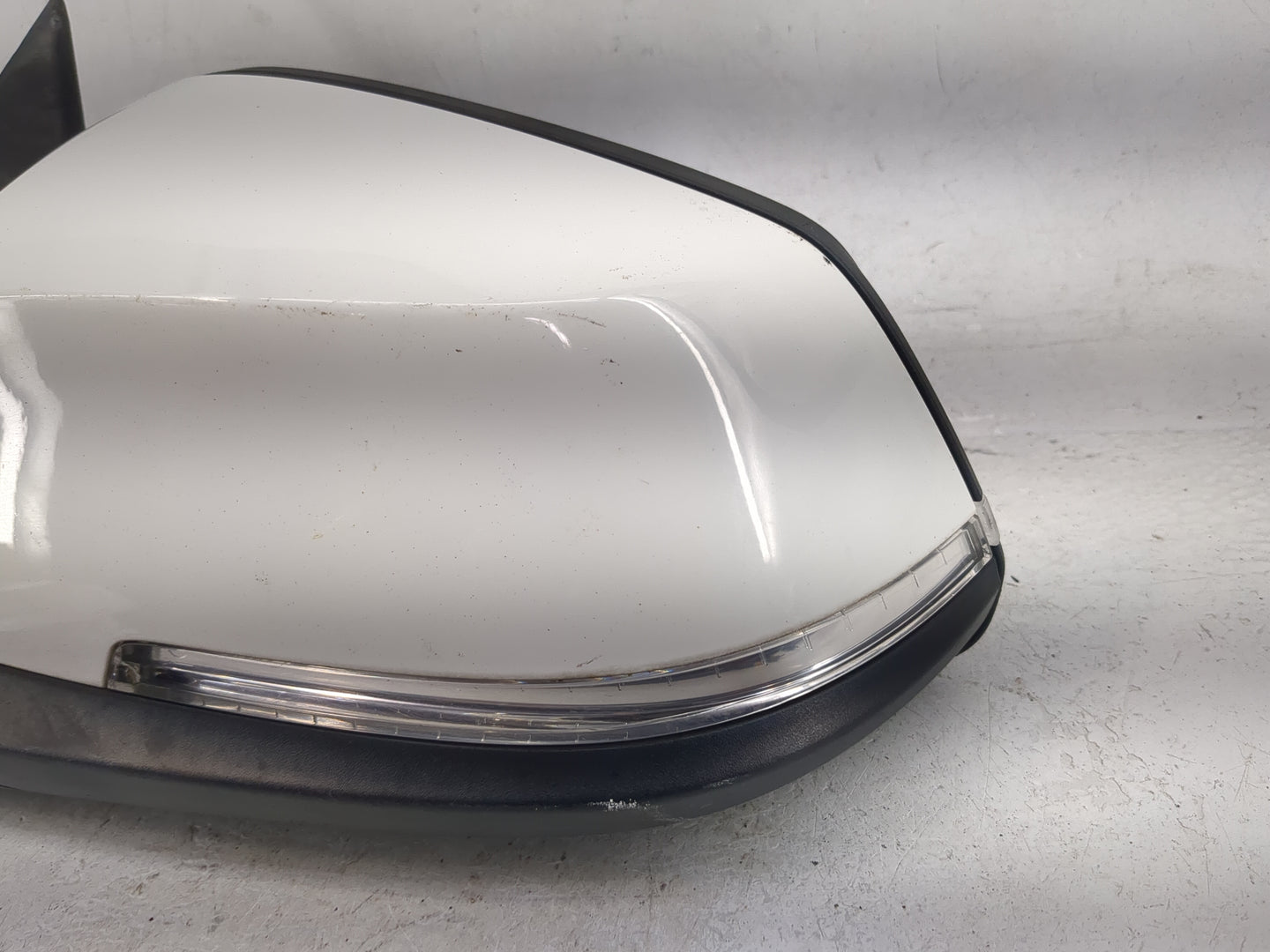 2012-2013 Bmw 328i Driver Side View Mirror - Left Door Mirror OEM Used - Oemusedautoparts1.com