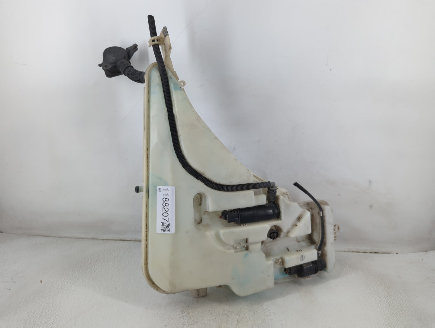 2012-2016 Bmw 328i Windshield Washer Fluid Reservoir Bottle Oem - Oemusedautoparts1.com