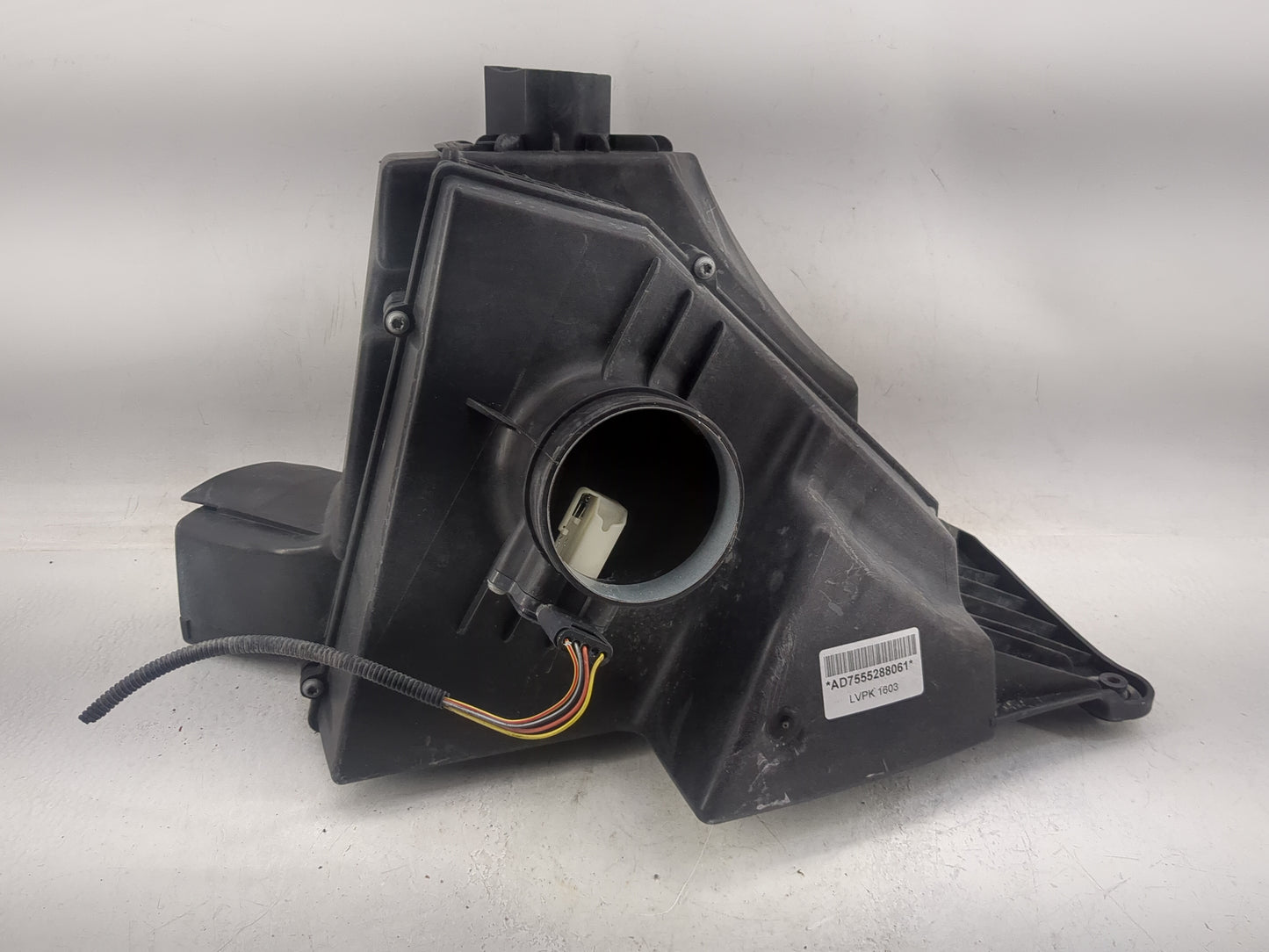 Bmw 328i Air Cleaner Intake-duct Hose Tube - Oemusedautoparts1.com