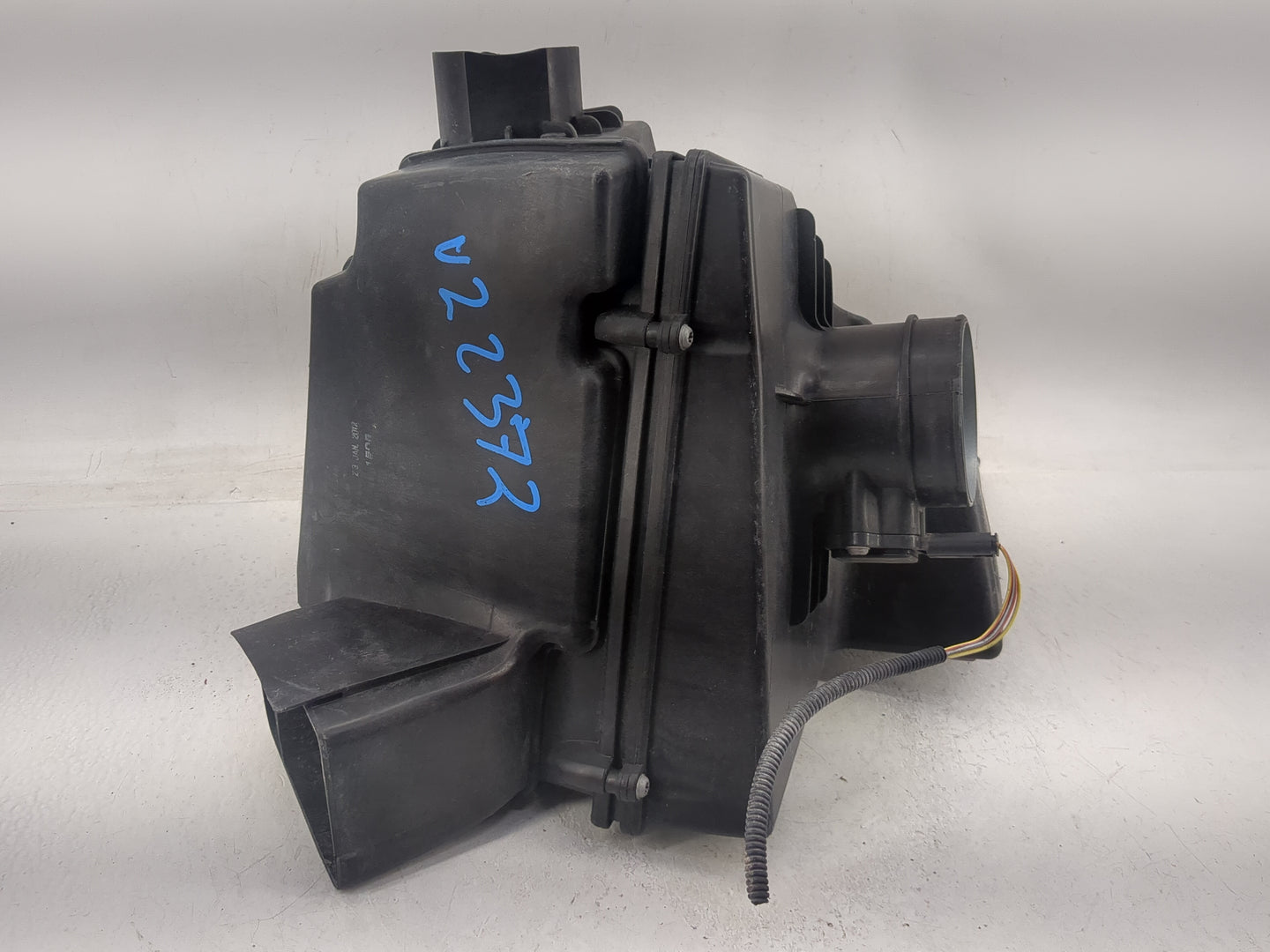 Bmw 328i Air Cleaner Intake-duct Hose Tube - Oemusedautoparts1.com