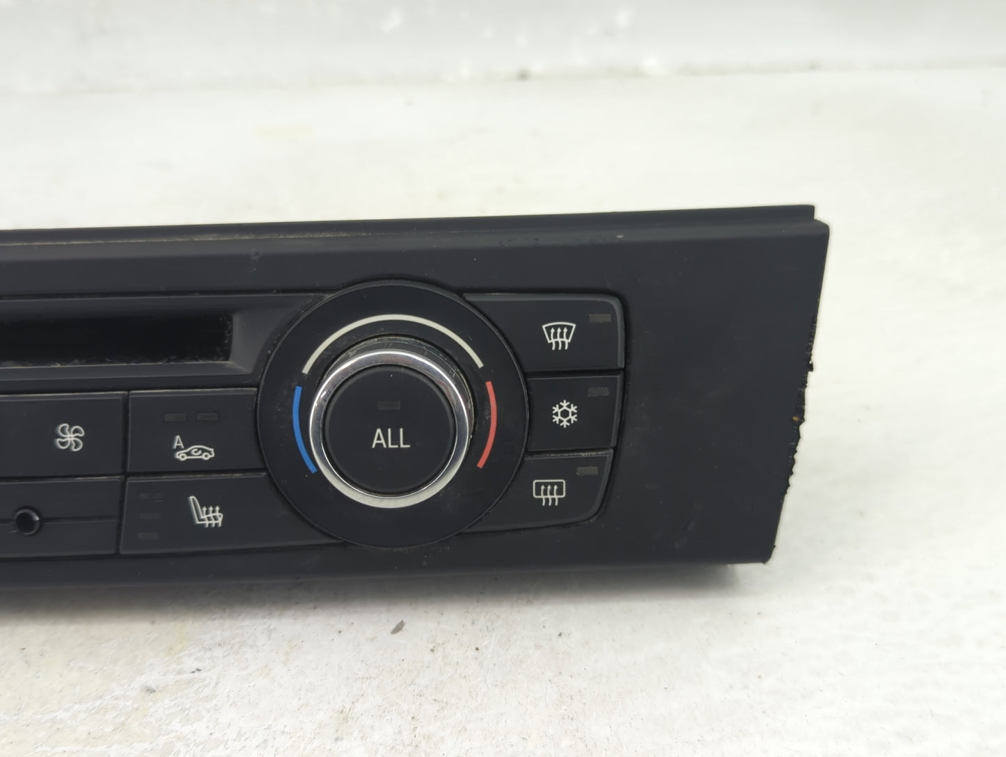 2011-2013 Bmw 328i Climate Control Module Temperature AC/Heater Replacement P/N:9263304-01 Fits Fits 2011 2012 2013 OEM Used