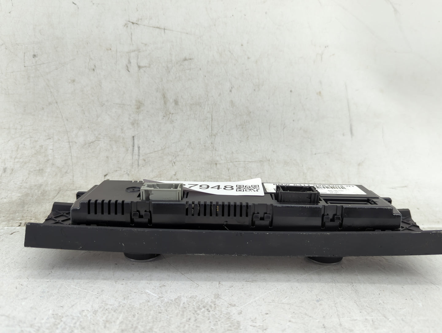2011-2013 Bmw 328i Climate Control Module Temperature AC/Heater Replacement P/N:9263304-01 Fits Fits 2011 2012 2013 OEM Used