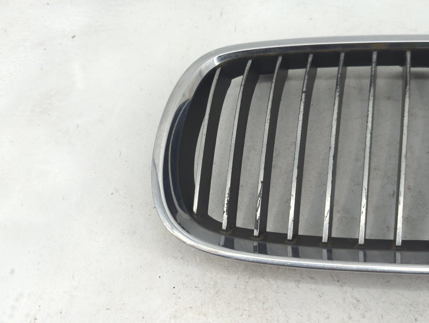 2011-2013 Bmw 328i Front Grille Bumper Not Included 1440472 - Oemusedautoparts1.com
