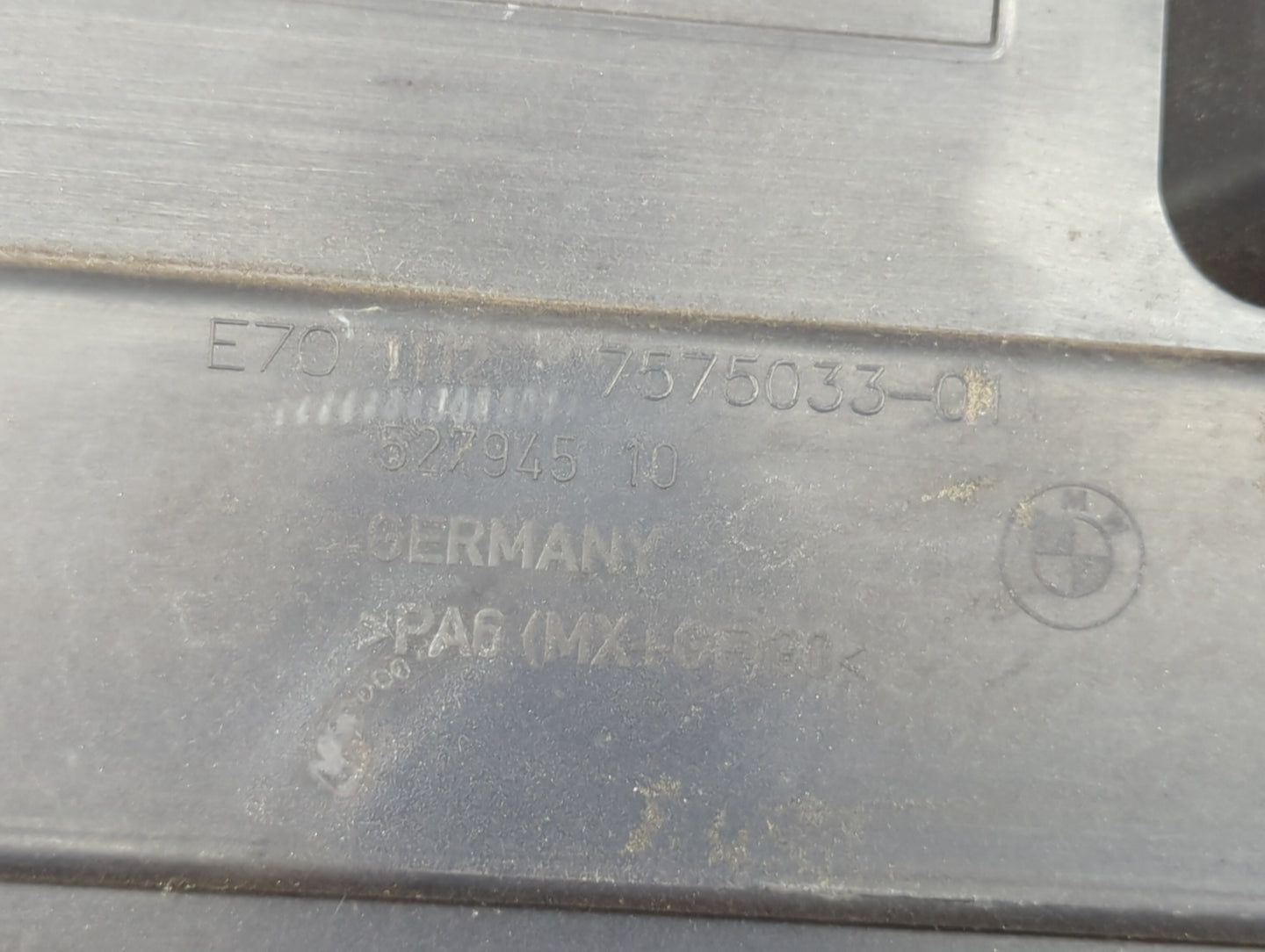 2012 Bmw 328i Engine Cover 1453178 - Oemusedautoparts1.com