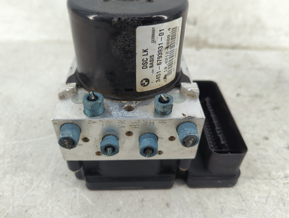 2012-2013 Bmw 328i Anti-Lock Brake ABS Pump Module Actuator OEM P/N:3451-6793931-01 Fits Fits 2012 2013 OEM Used Auto Parts 