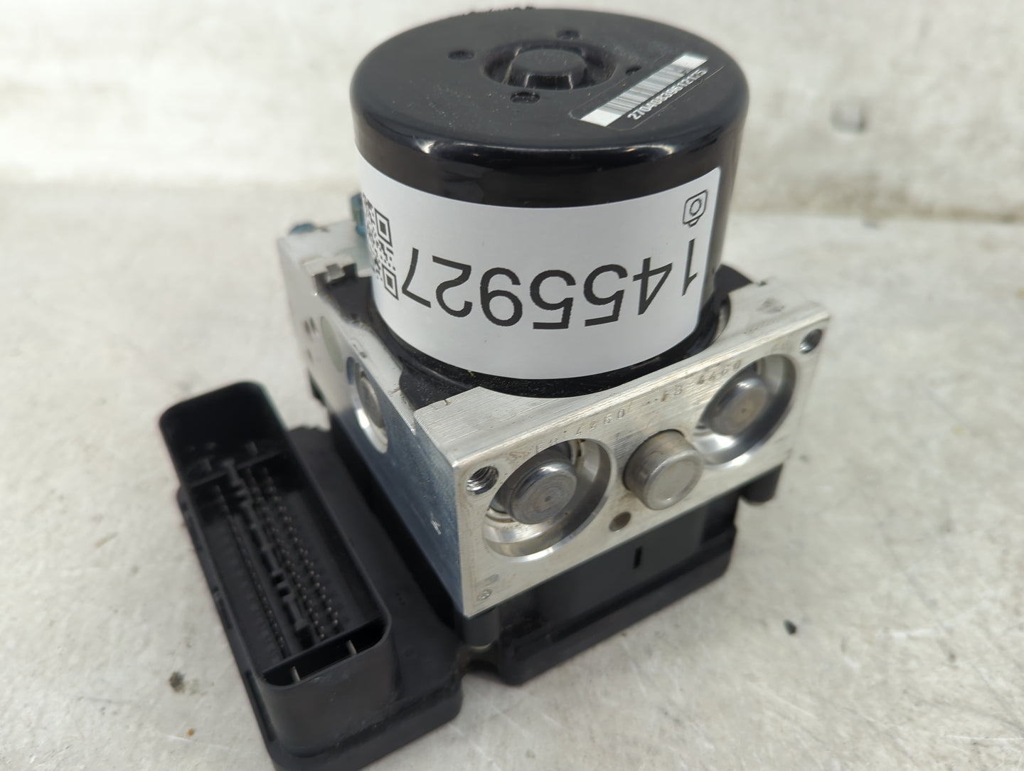2012-2013 Bmw 328i ABS Pump Control Module Replacement P/N:3451-6793931-01 Fits Fits 2012 2013 OEM Used Auto Parts - Oemused