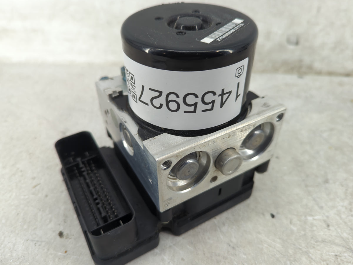 2012-2013 Bmw 328i Anti-Lock Brake ABS Pump Module Actuator OEM P/N:3451-6793931-01 Fits Fits 2012 2013 OEM Used Auto Parts 