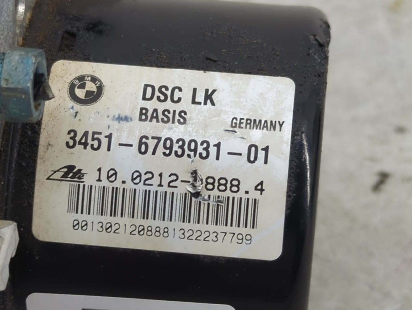 2012-2013 Bmw 328i ABS Pump Control Module Replacement P/N:3451-6793931-01 Fits Fits 2012 2013 OEM Used Auto Parts - Oemused