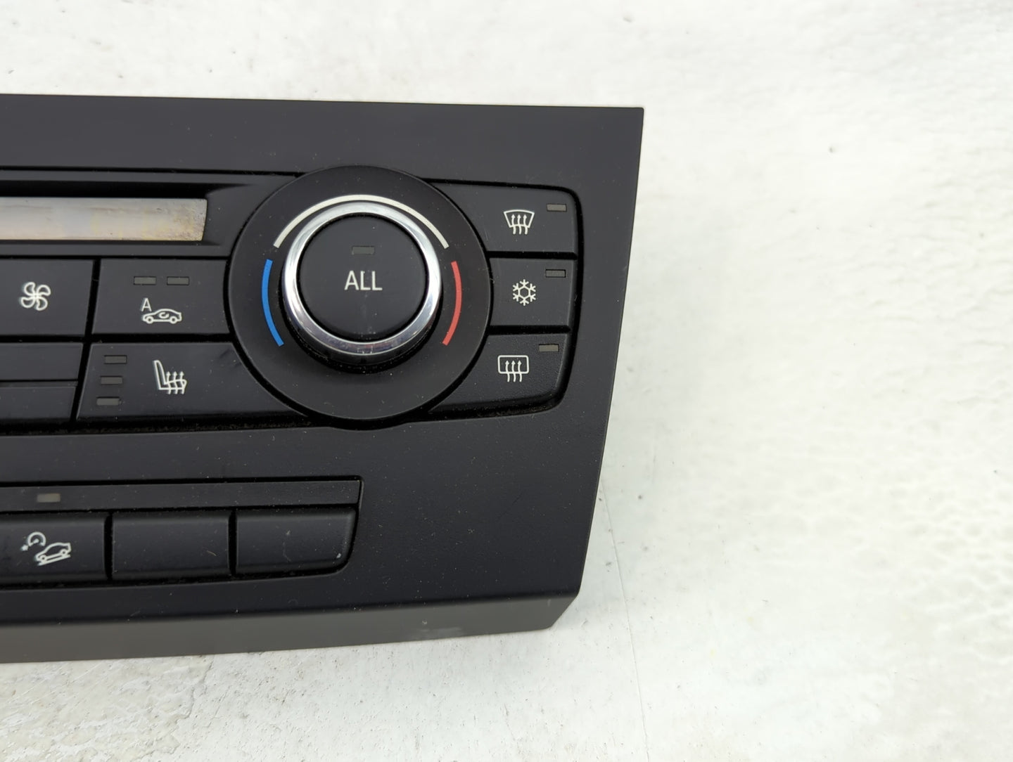2011-2013 Bmw 328i Climate Control Module Temperature AC/Heater Replacement P/N:9263304-01 Fits Fits 2011 2012 2013 OEM Used