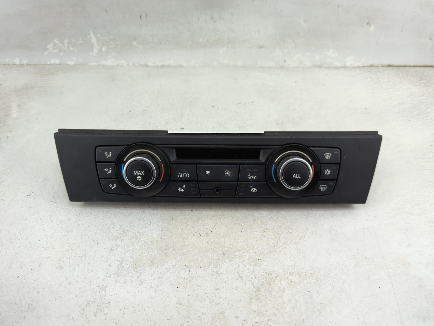 2011-2013 Bmw 328i Climate Control Module Temperature AC/Heater Replacement P/N:9263304-01 Fits Fits 2011 2012 2013 OEM Used