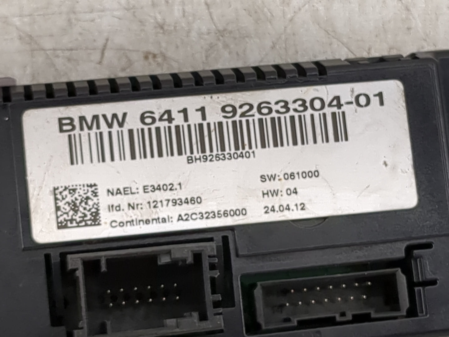 2011-2013 Bmw 328i Climate Control Module Temperature AC/Heater Replacement P/N:9263304-01 Fits Fits 2011 2012 2013 OEM Used