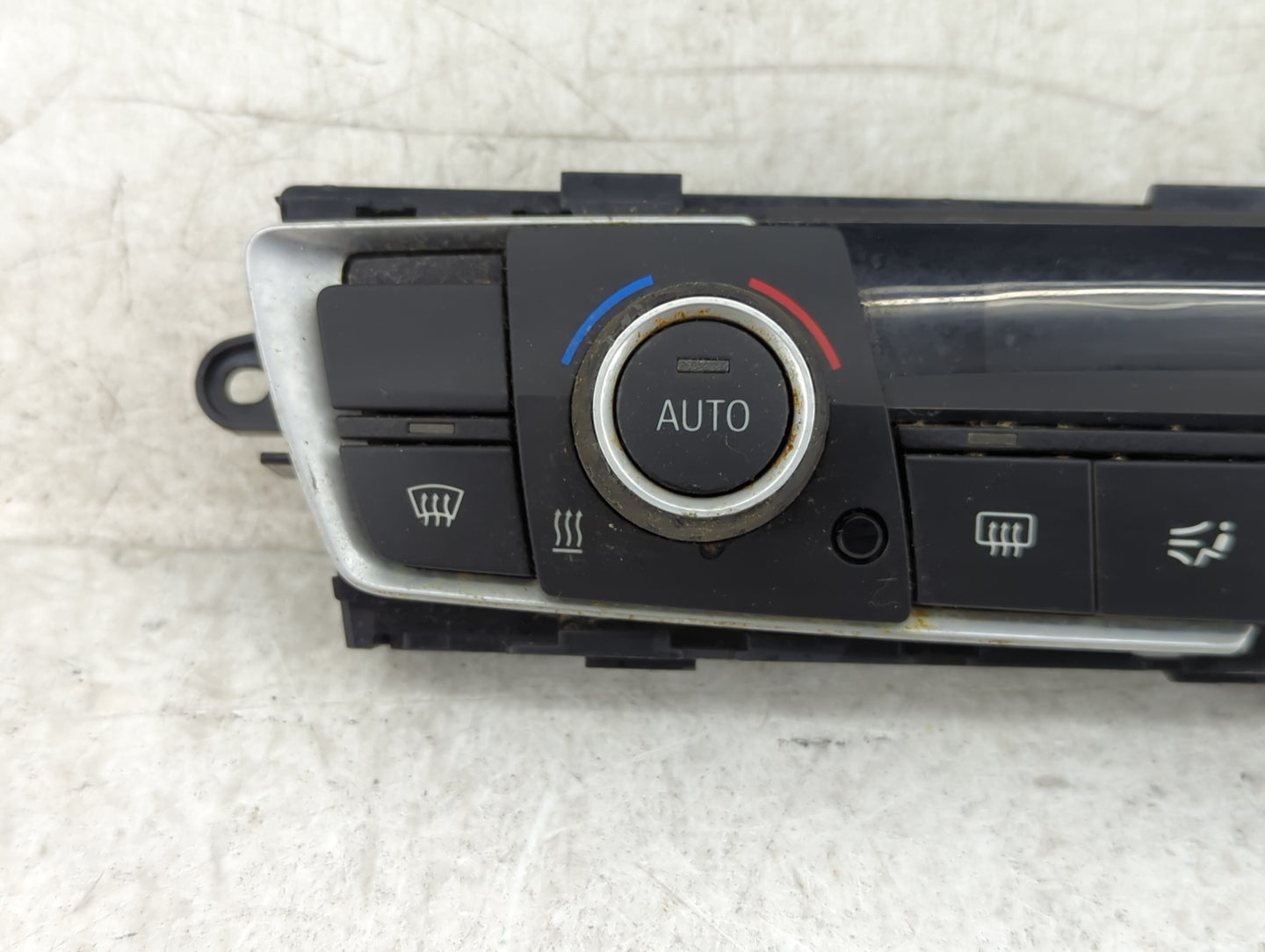 2012-2014 Bmw 328i Climate Control Module Temperature AC/Heater Replacement Fits Fits 2012 2013 2014 OEM Used Auto Parts - O