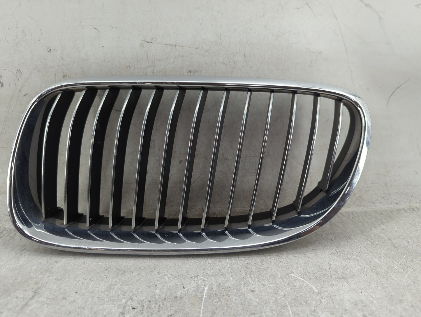 2011-2013 Bmw 328i Front Grille Bumper Not Included 1459550 - Oemusedautoparts1.com