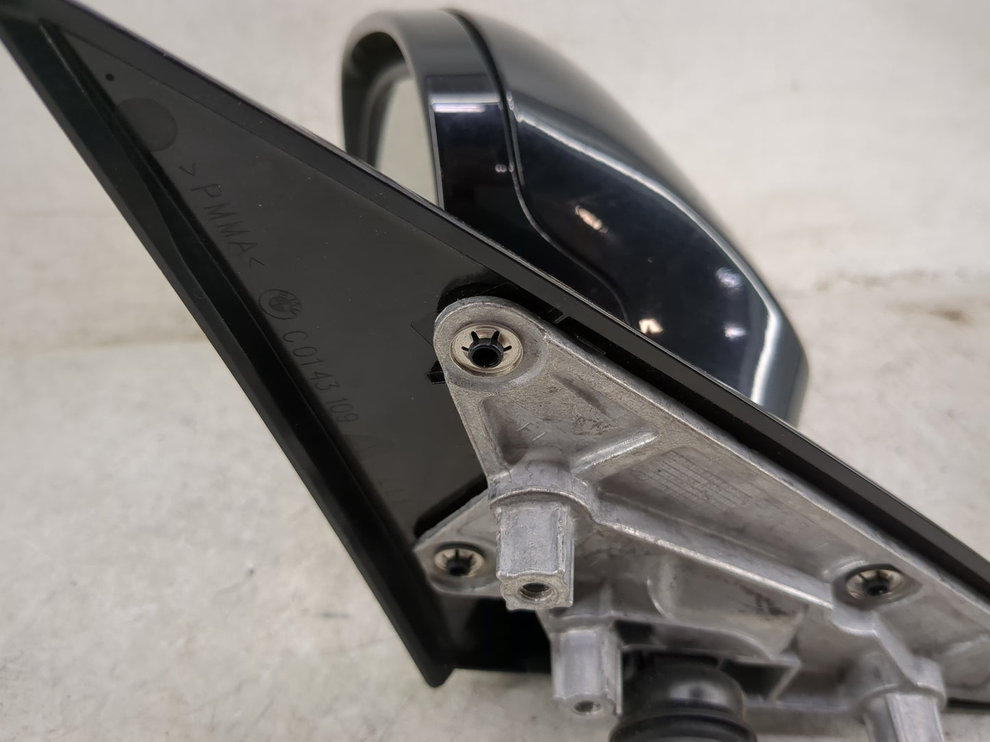 2010-2013 Bmw 328i Driver Side View Mirror - Left Door Mirror OEM Used - Oemusedautoparts1.com