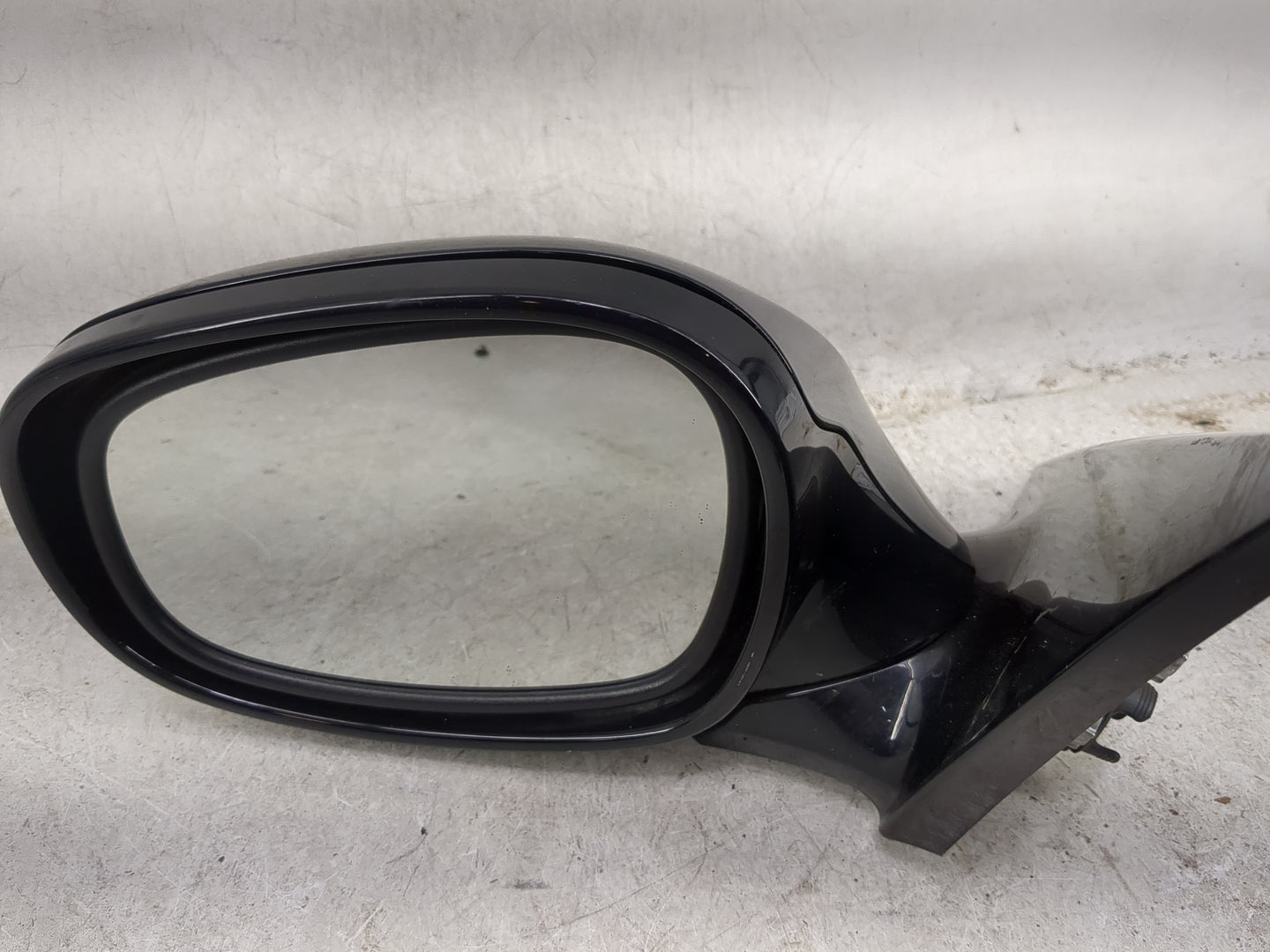2010-2013 Bmw 328i Driver Side View Mirror - Left Door Mirror OEM Used - Oemusedautoparts1.com