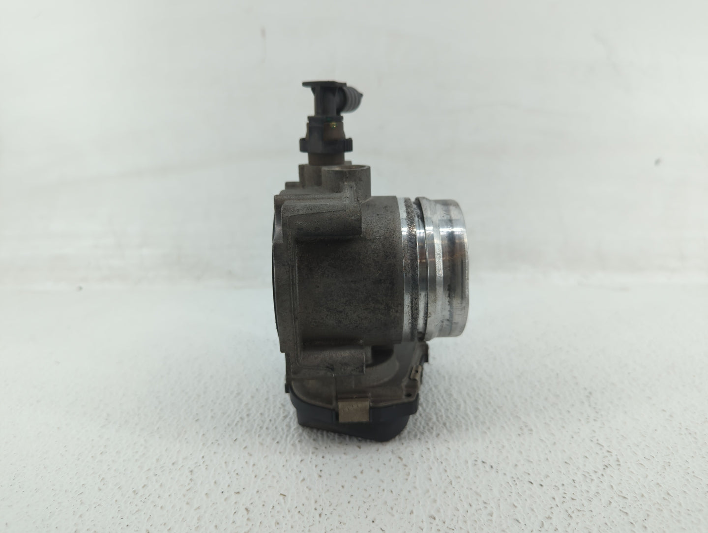 2012-2016 Bmw 328i Throttle Body P/N:1354 7588625-02 1354 7588625-04, 1354 7588625-03 Fits Fits 2012 2013 2014 2015 2016 201
