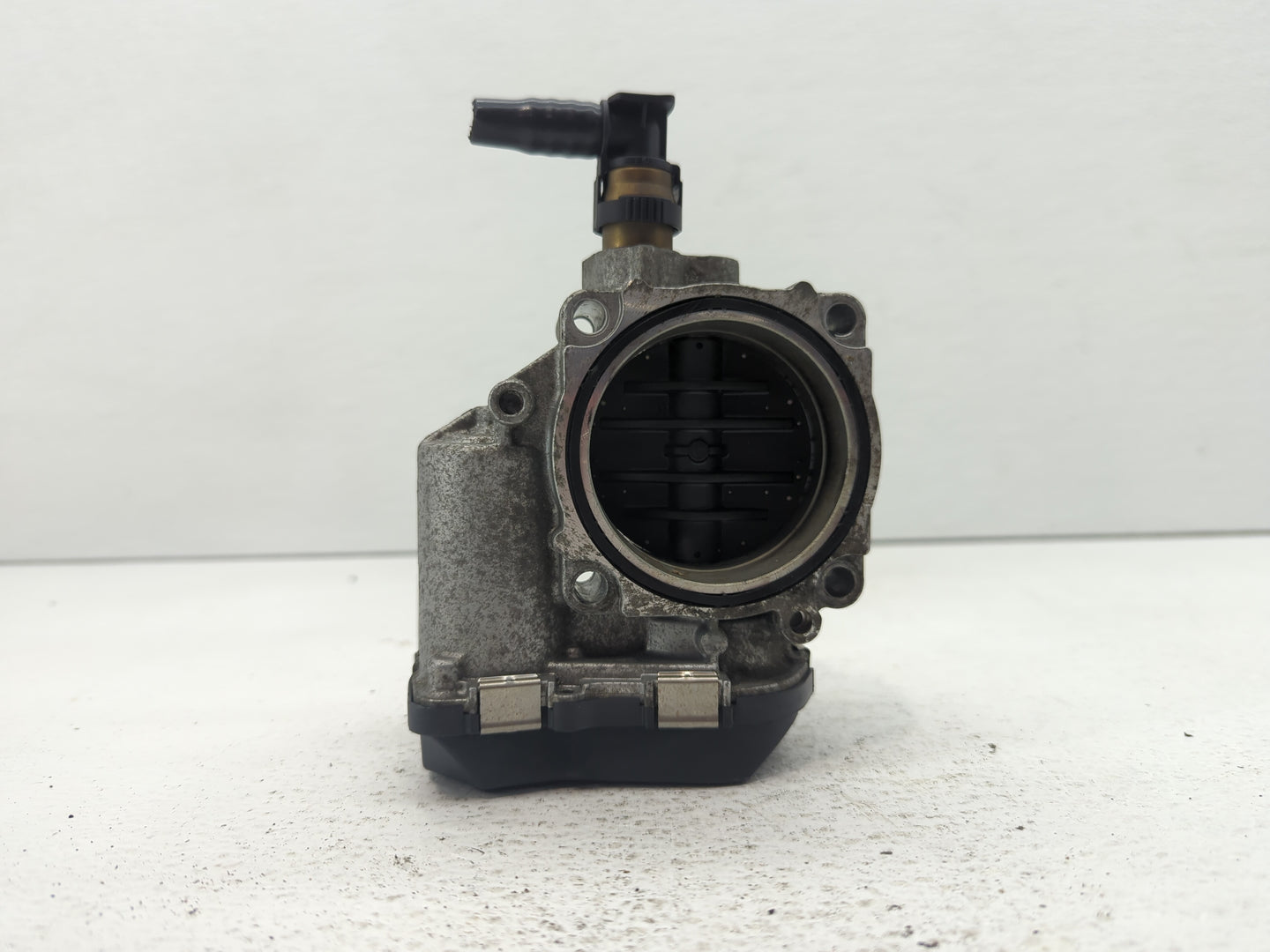 2012-2016 Bmw 328i Throttle Body P/N:1354 7588625-04 1354 7588625-03 Fits Fits 2012 2013 2014 2015 2016 2017 2018 OEM Used A