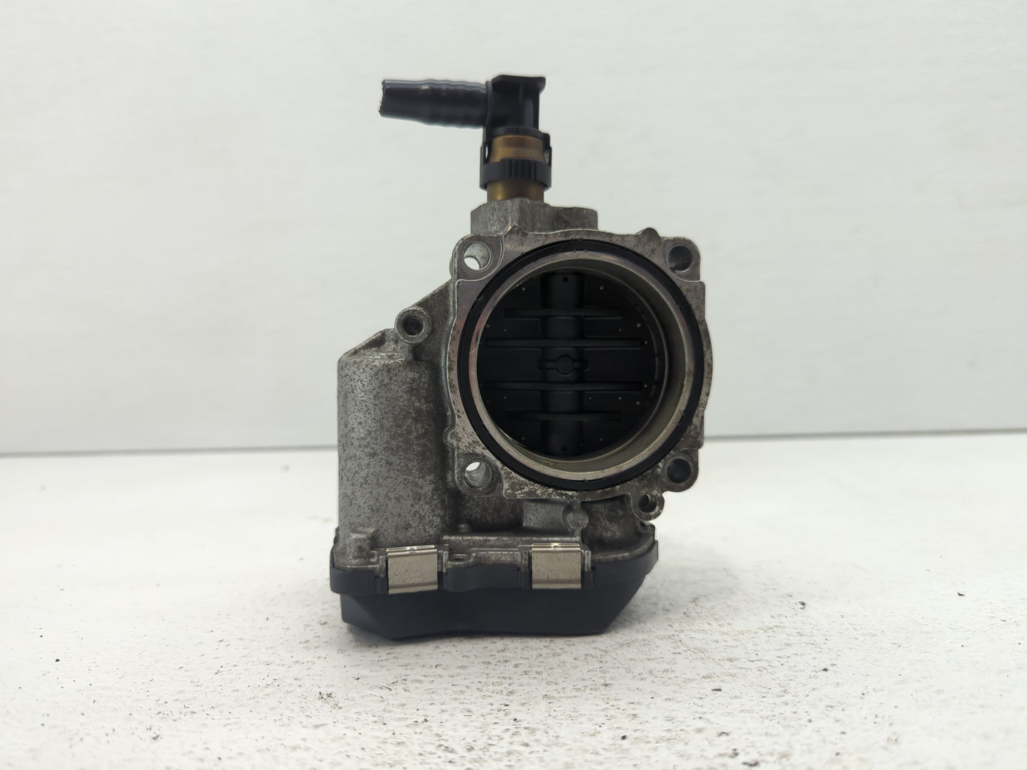 2012-2016 Bmw 328i Throttle Body P/N:1354 7588625-04 1354 7588625-03 Fits Fits 2012 2013 2014 2015 2016 2017 2018 OEM Used A