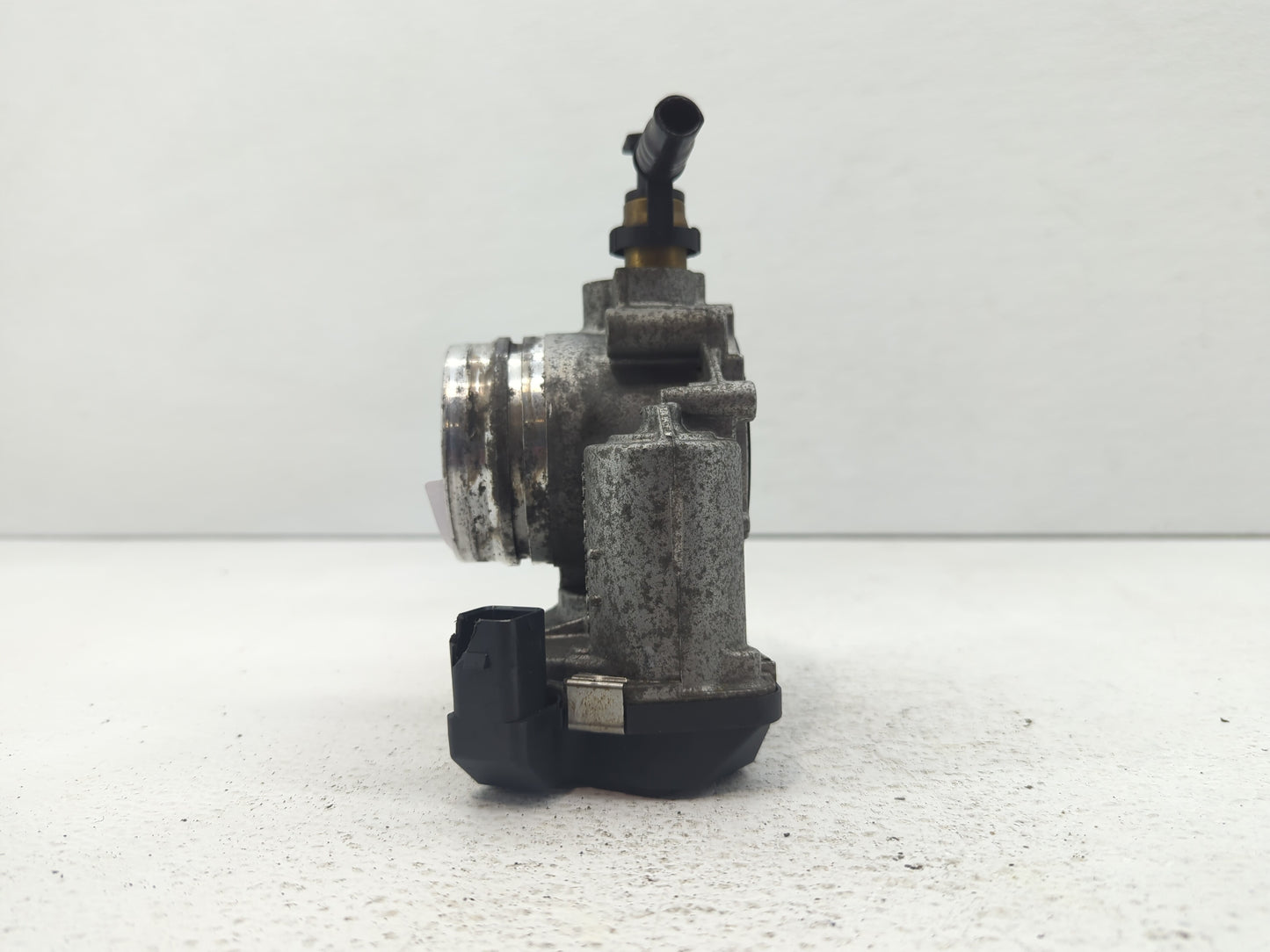 2012-2016 Bmw 328i Throttle Body P/N:1354 7588625-04 1354 7588625-03 Fits Fits 2012 2013 2014 2015 2016 2017 2018 OEM Used A