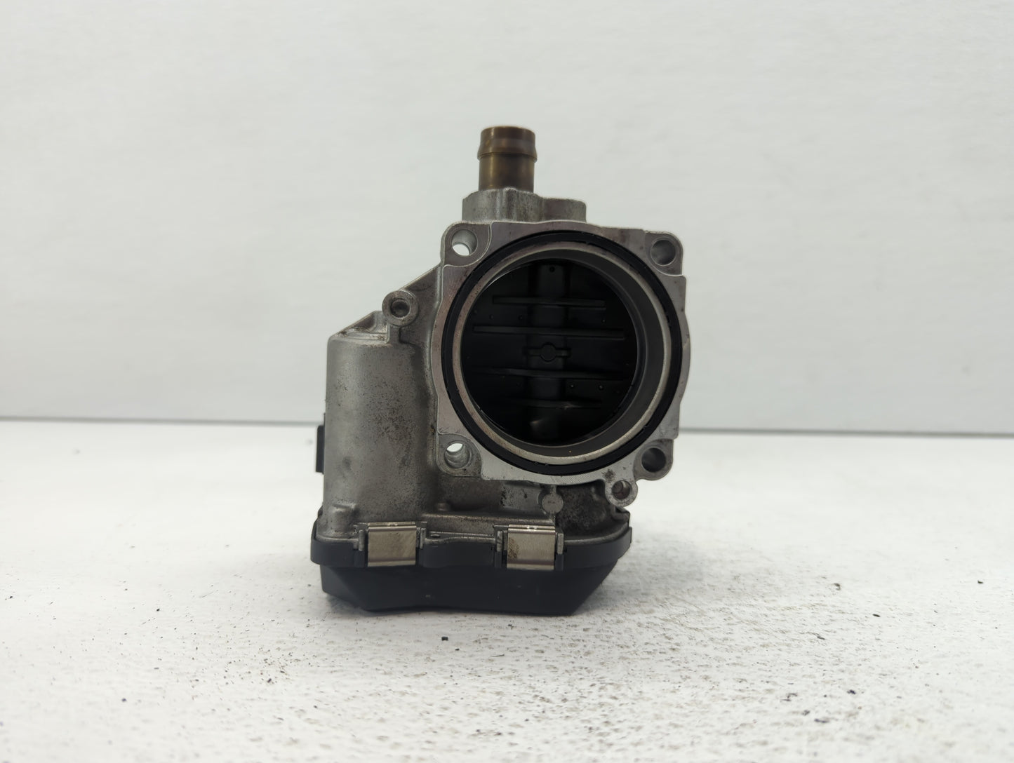 2012-2016 Bmw 328i Throttle Body P/N:1354 7588625-04 1354 7588625-03 Fits Fits 2012 2013 2014 2015 2016 2017 2018 OEM Used A