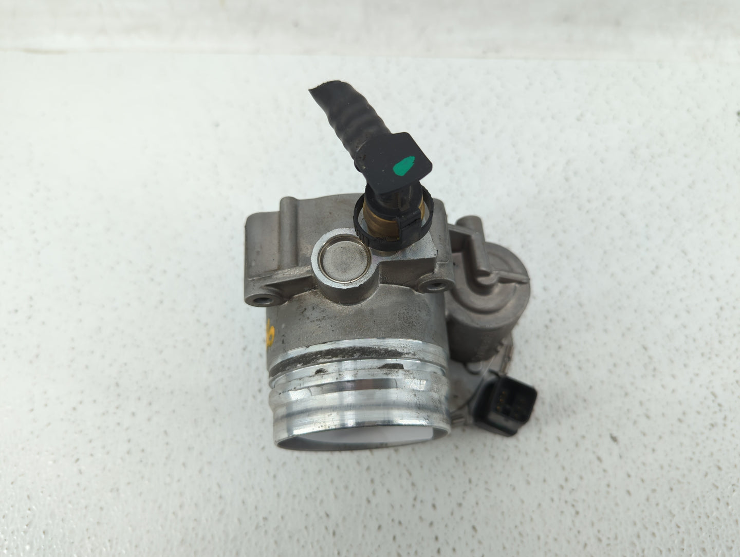 2012-2016 Bmw 328i Throttle Body P/N:1354 7588625-02 1354 7588625-04, 1354 7588625-03 Fits Fits 2012 2013 2014 2015 2016 201