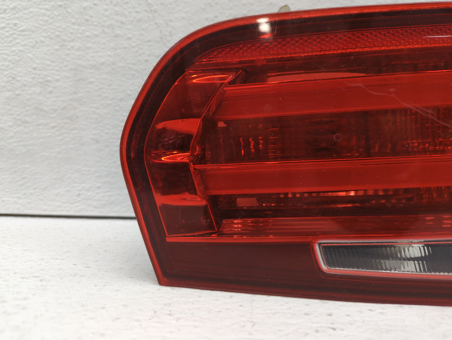 2012 Bmw 328i Tail Light Assembly Passenger Right OEM P/N:183611-12 7259915-10 Fits OEM Used Auto Parts - Oemusedautoparts1.