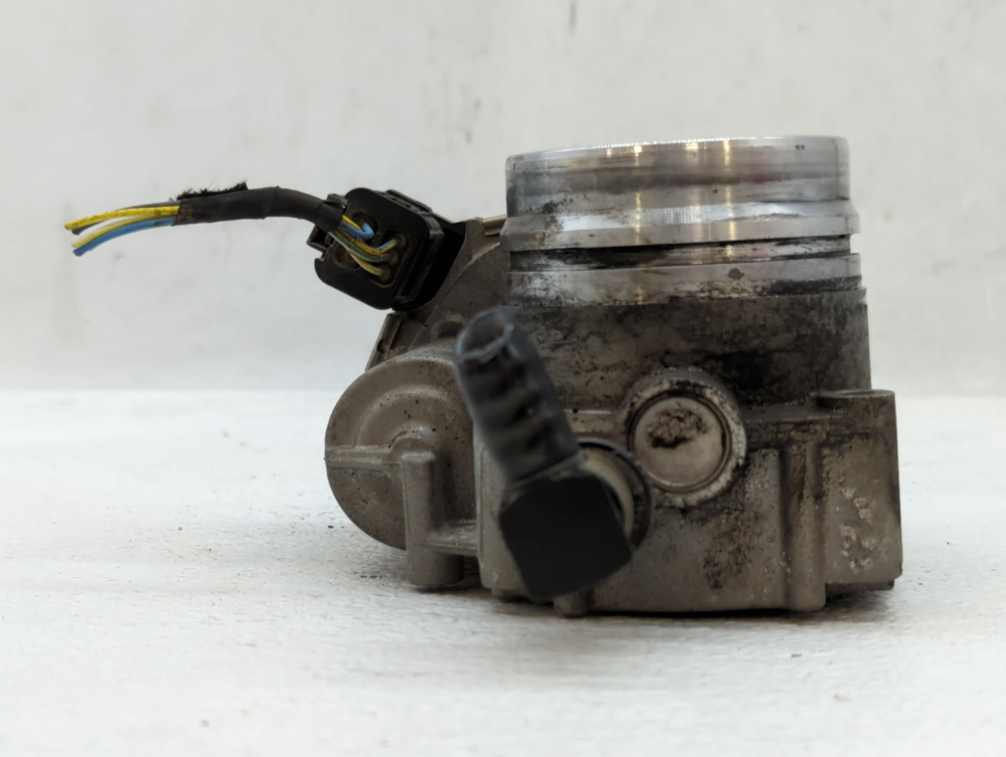 2012-2016 Bmw 328i Throttle Body P/N:1354 7588625-02 Fits Fits 2012 2013 2014 2015 2016 2017 2018 OEM Used Auto Parts - Oemu
