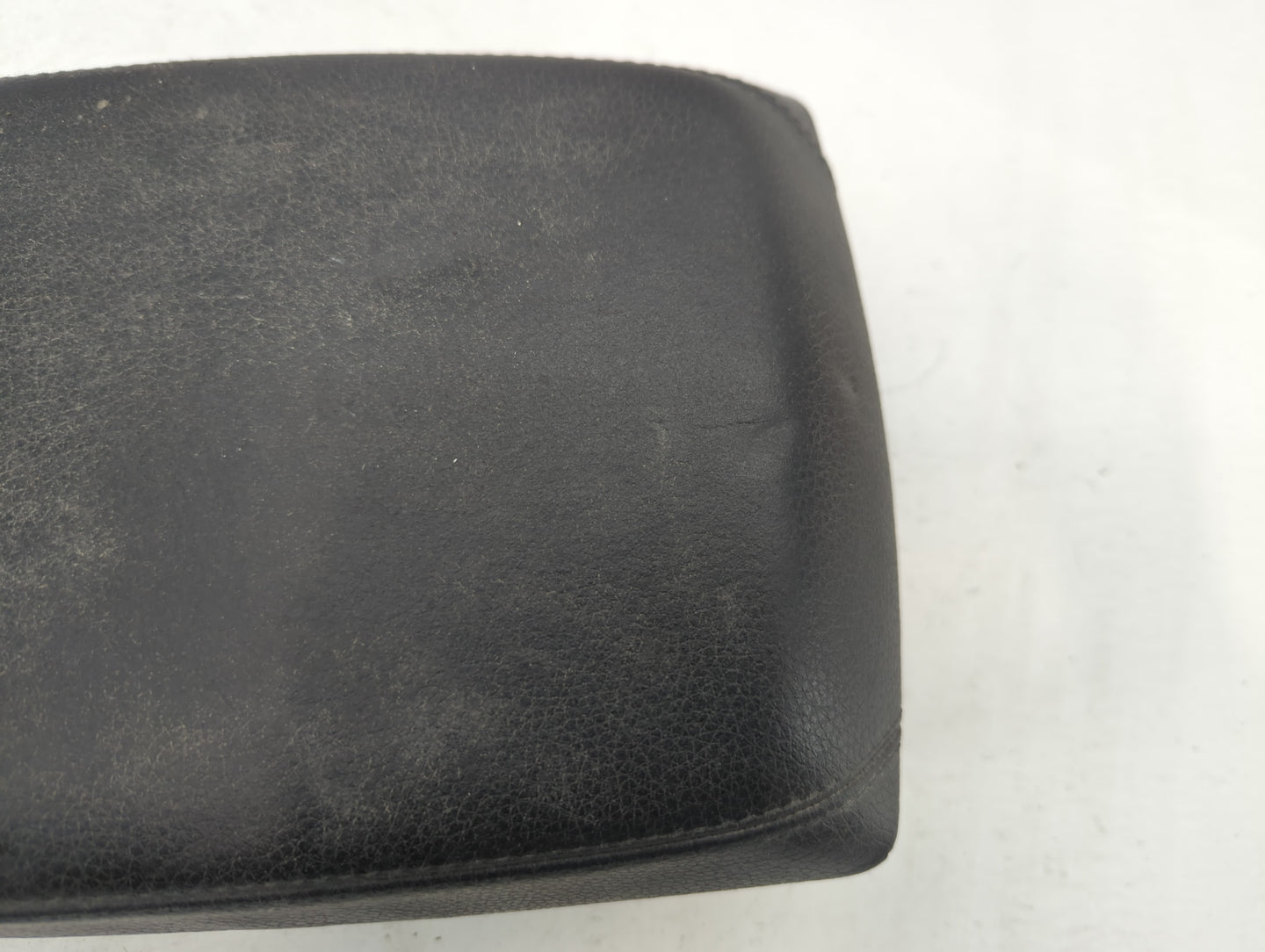 2012 Bmw 328i Center Console Armrest Cover Lid Black - Oemusedautoparts1.com