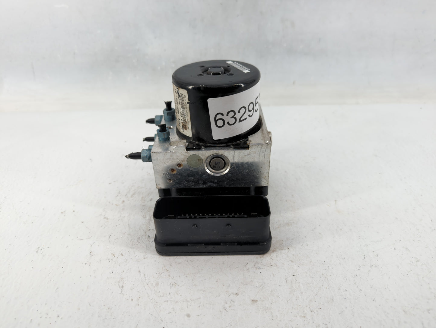 2012-2013 Bmw 328i ABS Pump Control Module Replacement P/N:3451 6857323 01 Fits Fits 2012 2013 OEM Used Auto Parts - Oemused