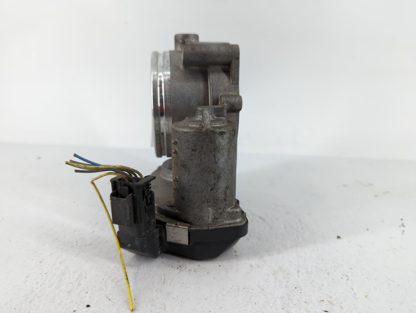 2007-2013 Bmw 328i Throttle Body P/N:A2C53356722 1354 7556118-04 Fits Fits 2007 2008 2009 2010 2011 2012 2013 OEM Used Auto 