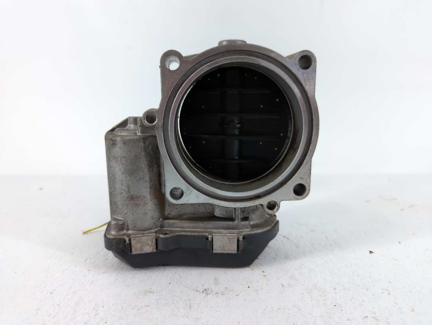 2007-2013 Bmw 328i Throttle Body P/N:A2C53356722 1354 7556118-04 Fits Fits 2007 2008 2009 2010 2011 2012 2013 OEM Used Auto 