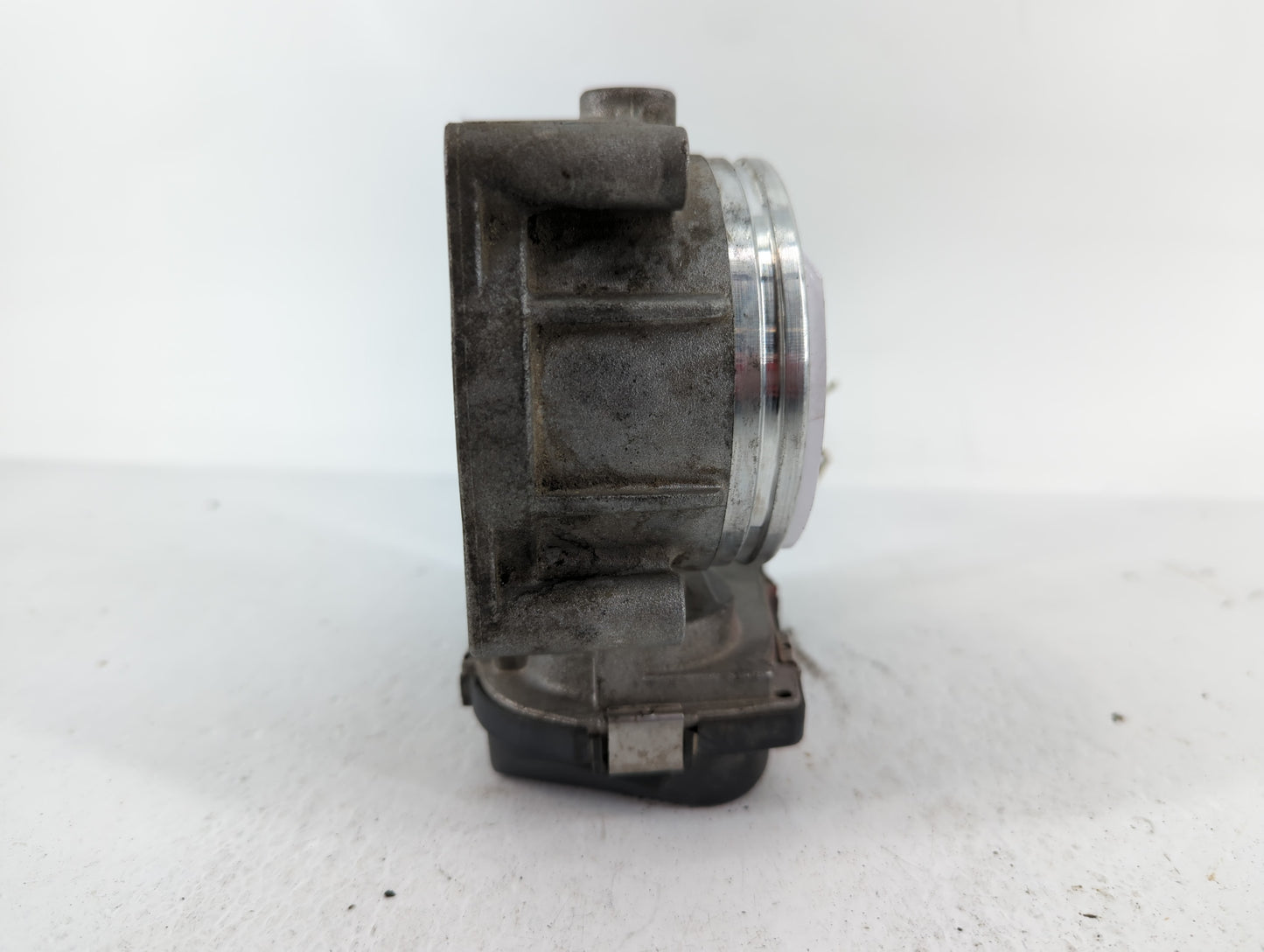 2007-2013 Bmw 328i Throttle Body P/N:A2C53356722 1354 7556118-04 Fits Fits 2007 2008 2009 2010 2011 2012 2013 OEM Used Auto 