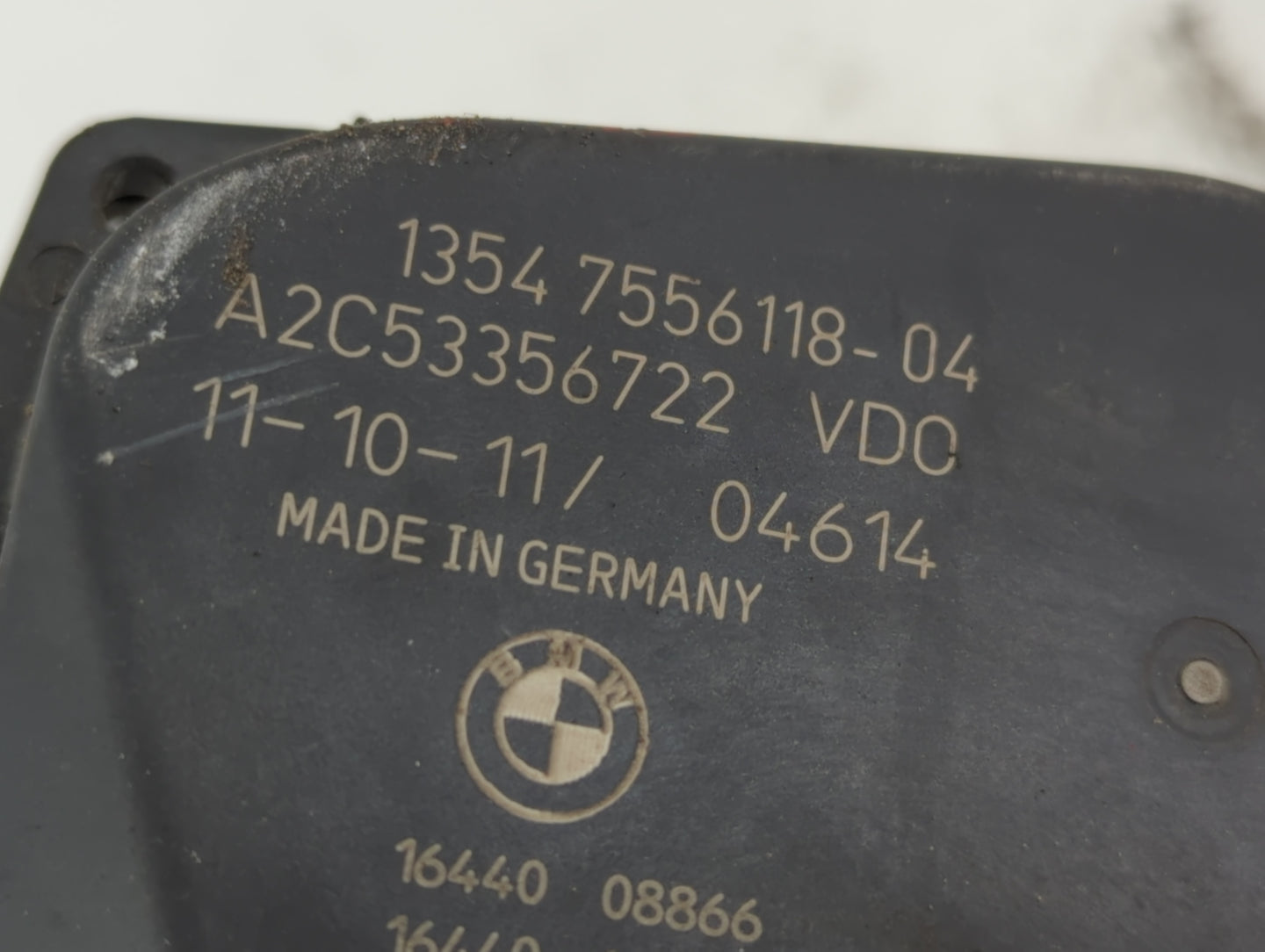 2007-2013 Bmw 328i Throttle Body P/N:A2C53356722 1354 7556118-04 Fits Fits 2007 2008 2009 2010 2011 2012 2013 OEM Used Auto 