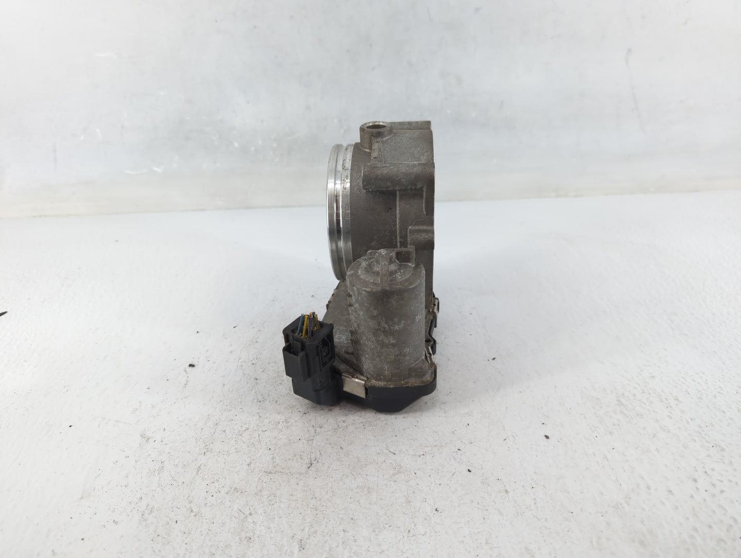 2007-2013 Bmw 328i Throttle Body P/N:A2C53356722 1354 7556118-04 Fits Fits 2007 2008 2009 2010 2011 2012 2013 OEM Used Auto 