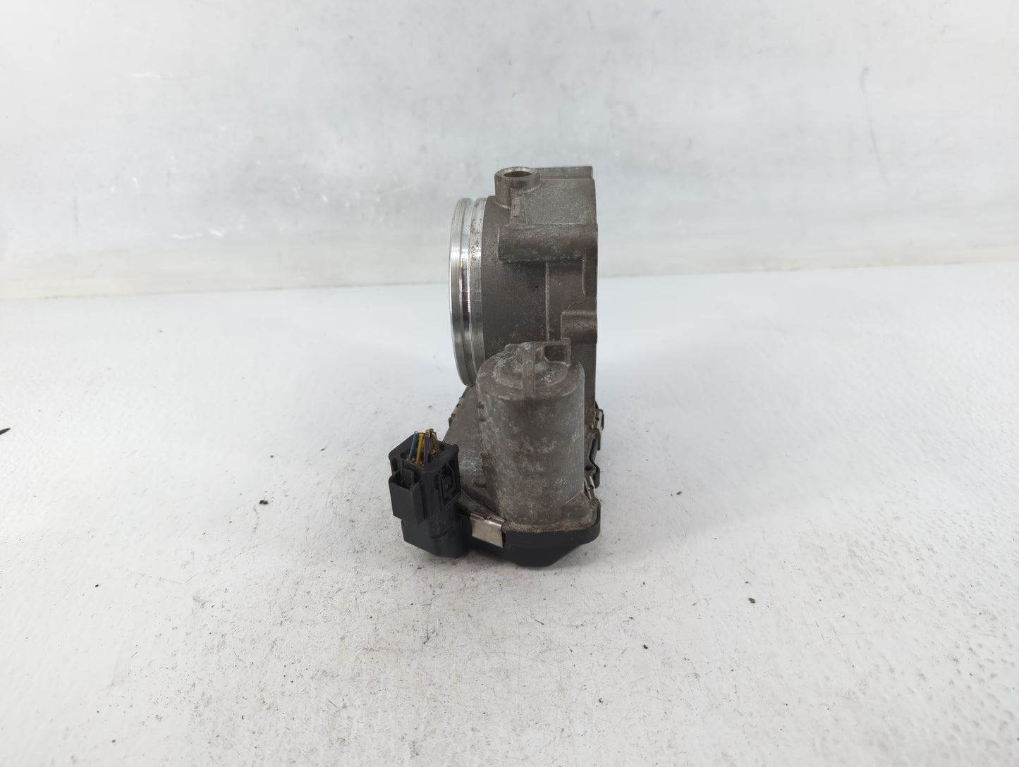 2007-2013 Bmw 328i Throttle Body P/N:A2C53356722 1354 7556118-04 Fits Fits 2007 2008 2009 2010 2011 2012 2013 OEM Used Auto 