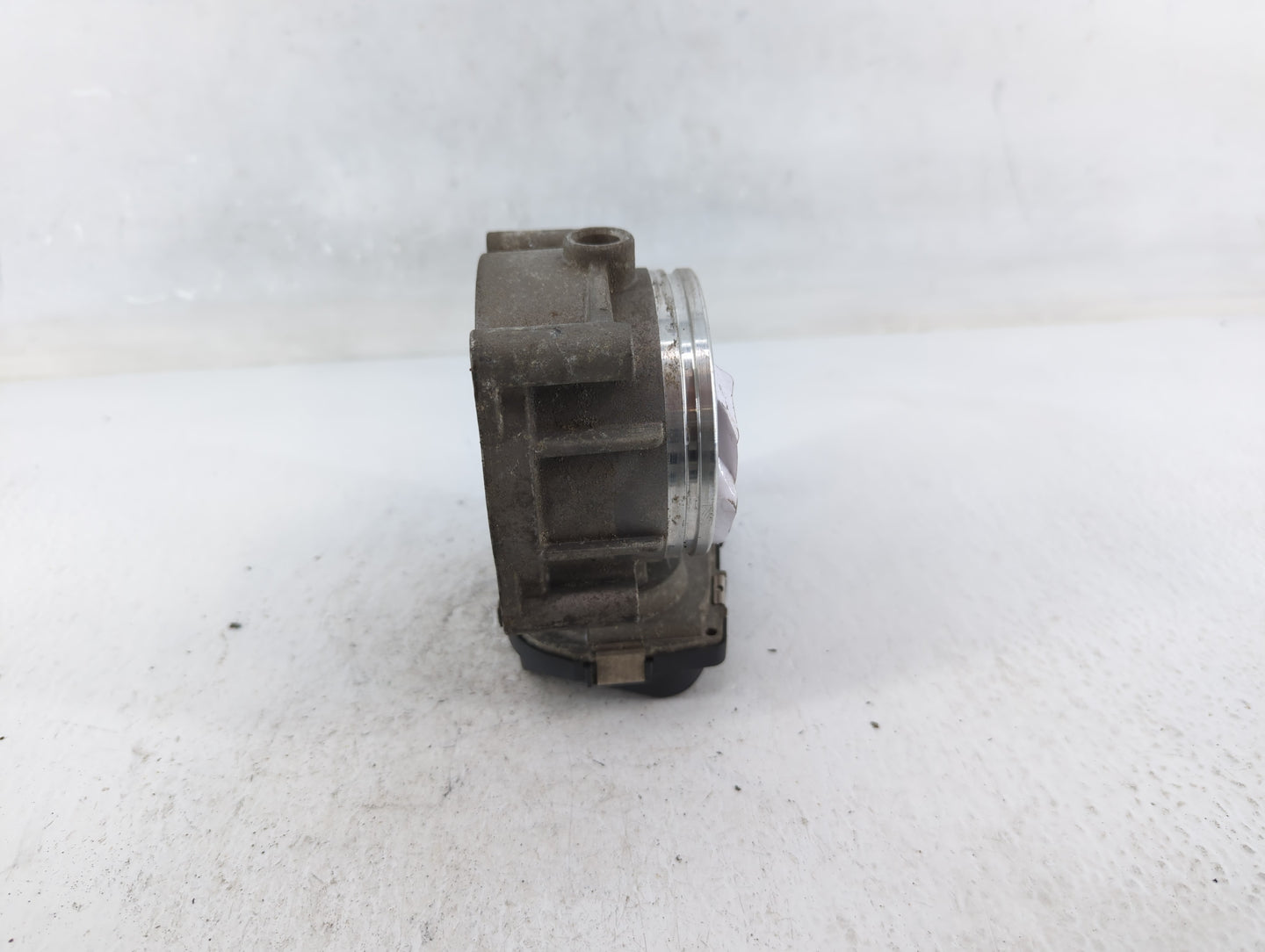 2007-2013 Bmw 328i Throttle Body P/N:A2C53356722 1354 7556118-04 Fits Fits 2007 2008 2009 2010 2011 2012 2013 OEM Used Auto 