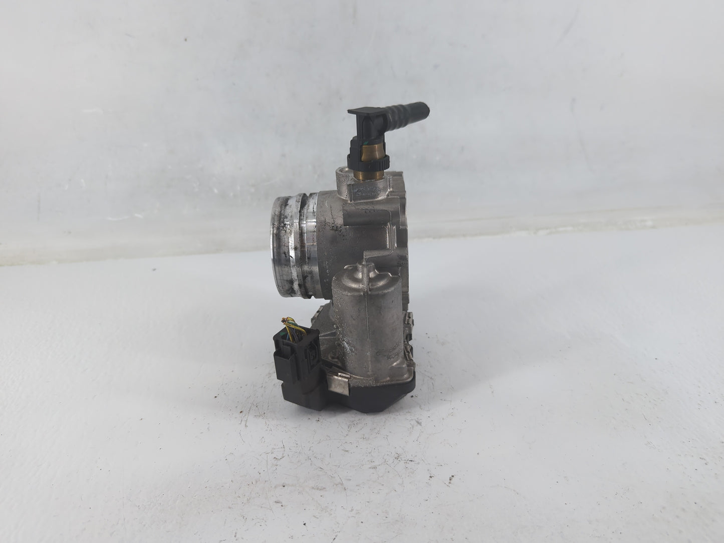 2012-2016 Bmw 328i Throttle Body P/N:A2C53355204 1354 7588625-02 Fits Fits 2012 2013 2014 2015 2016 2017 2018 OEM Used Auto 
